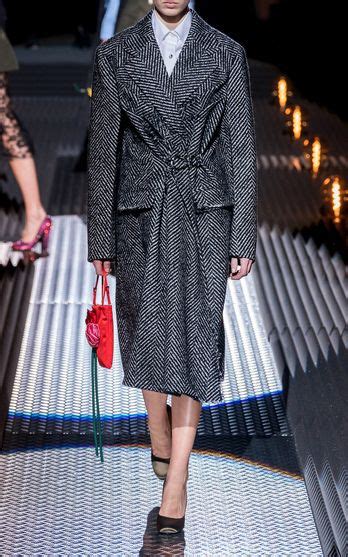 moda operandi prada